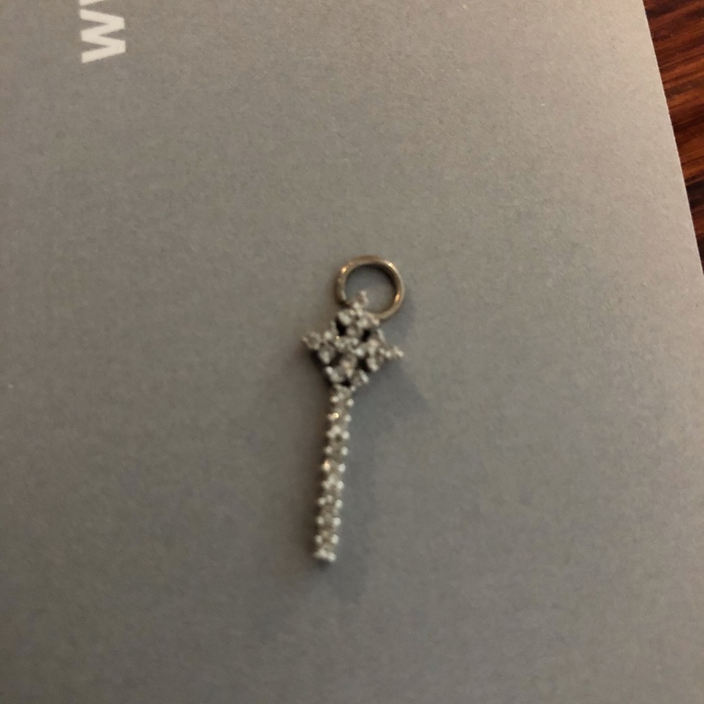 Diamond pendant